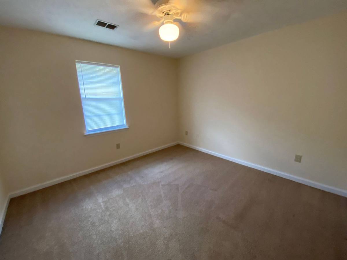House for rent at 105 Hunters Run Rd, Athens, GA 30606