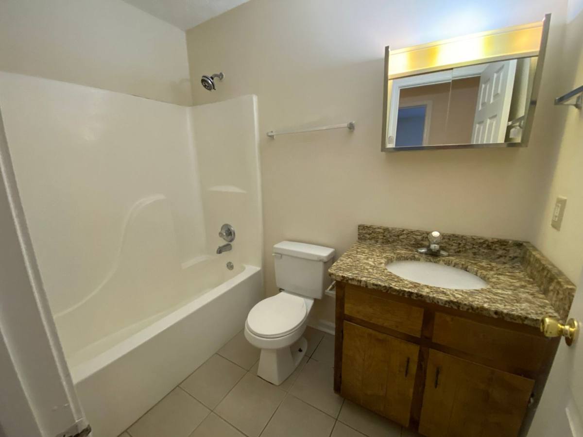 House for rent at 105 Hunters Run Rd, Athens, GA 30606