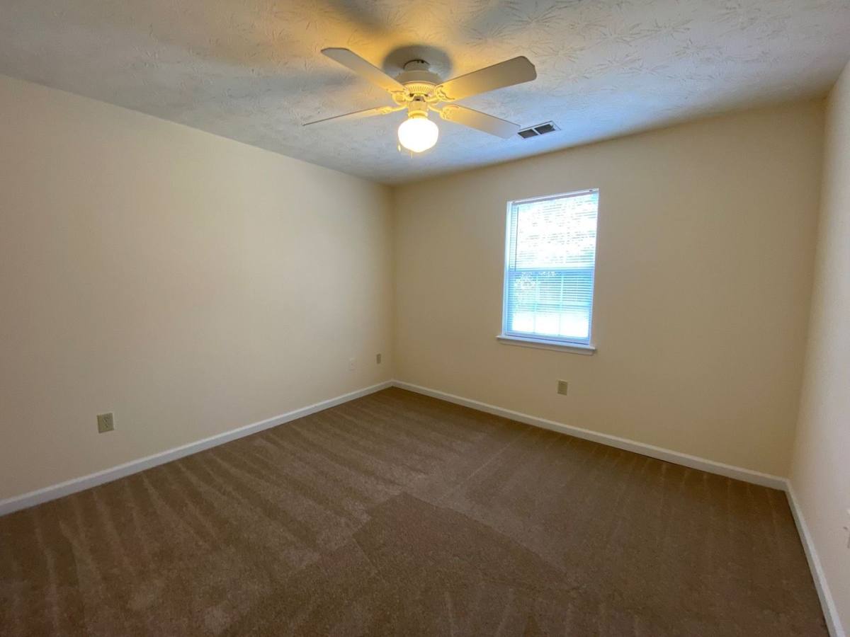 House for rent at 107 Hunters Run Rd, Athens, GA 30606
