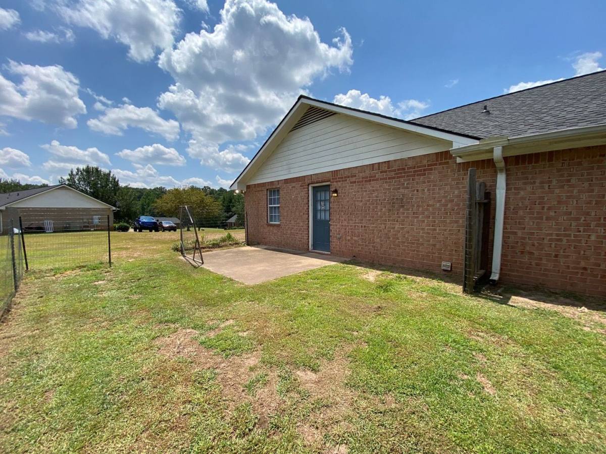 House for rent at 107 Hunters Run Rd, Athens, GA 30606