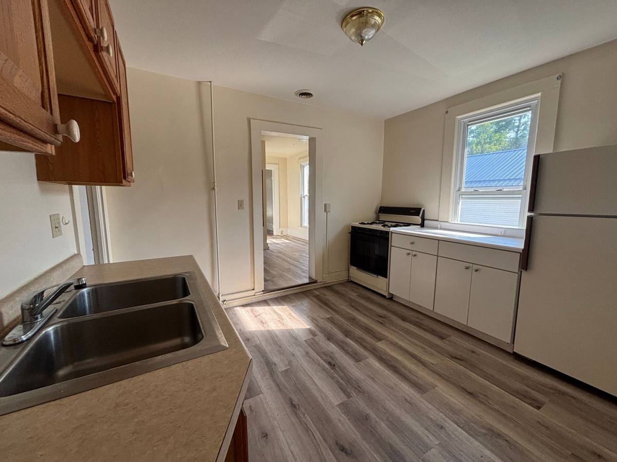 Apartment for rent at 122 Shenango St, Greenville, PA 16125