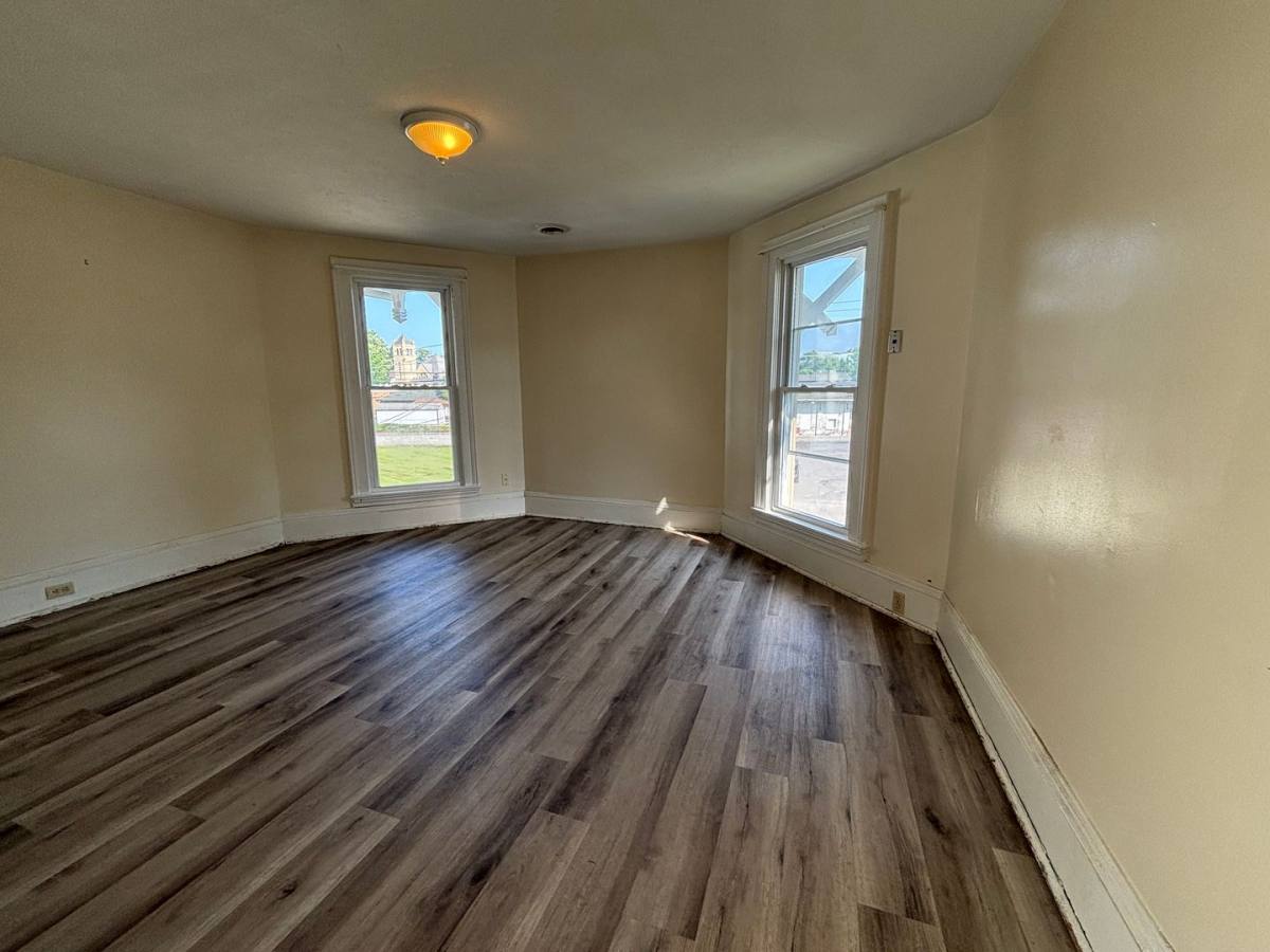 Apartment for rent at 122 Shenango St, Greenville, PA 16125