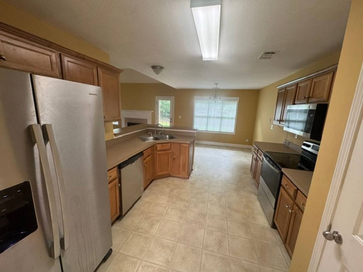 House for rent at 429 Jasmine Circle, Lagrange, GA 30241