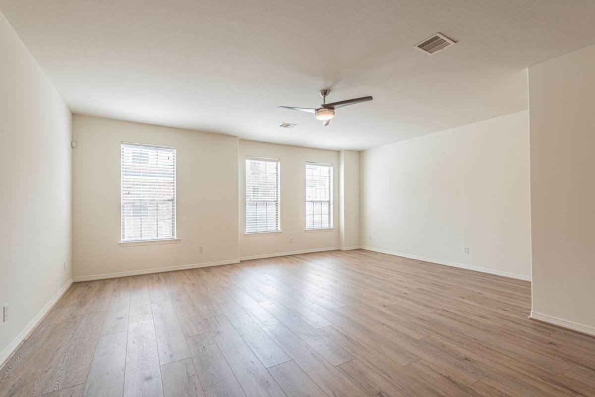 Townhouse for rent at 8117 Silverton Creek Lane, Houston, TX 77040