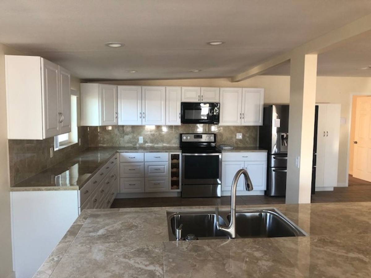 House for rent at 25424 S Wyoming Ave, Chandler, AZ 85248