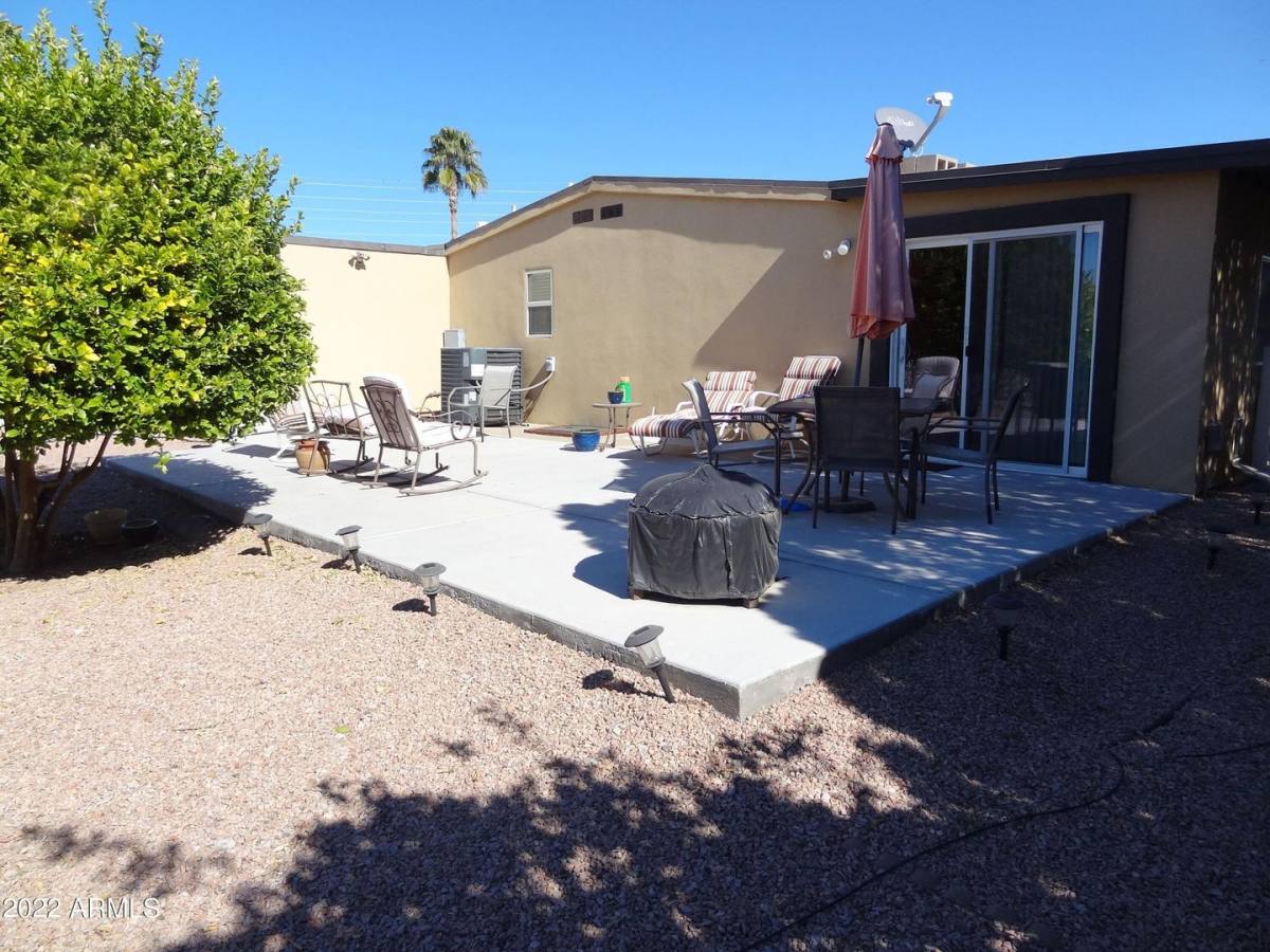 House for rent at 25424 S Wyoming Ave, Chandler, AZ 85248