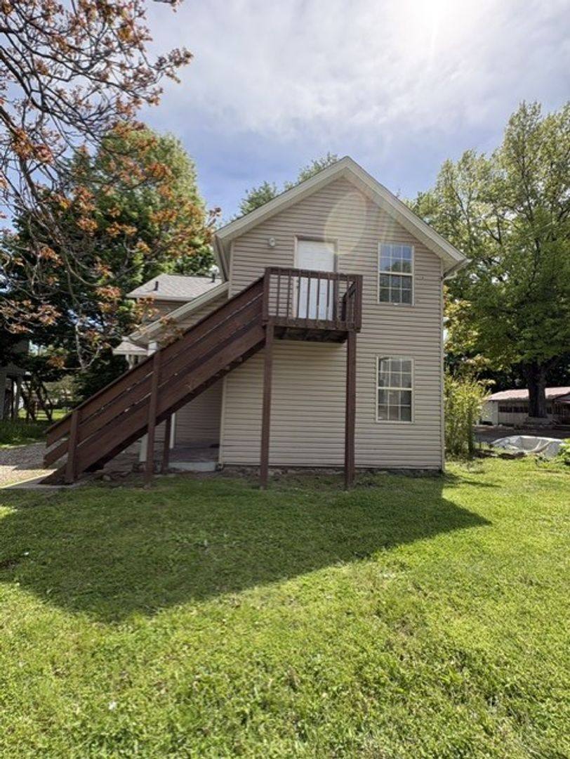 Apartment for rent at 653 Sherman St, Akron, OH 44311