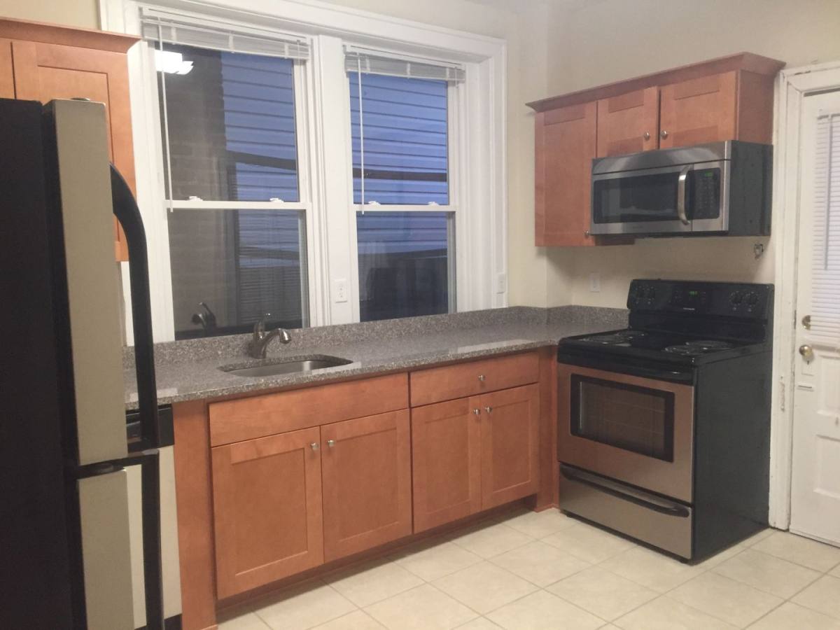 Apartment for rent at 3117 Grove Ave, Richmond, VA 23221