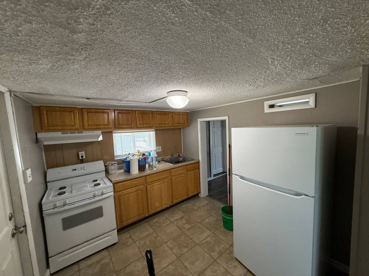 Apartment for rent at 1503 W 16th St, Muncie, IN 47302