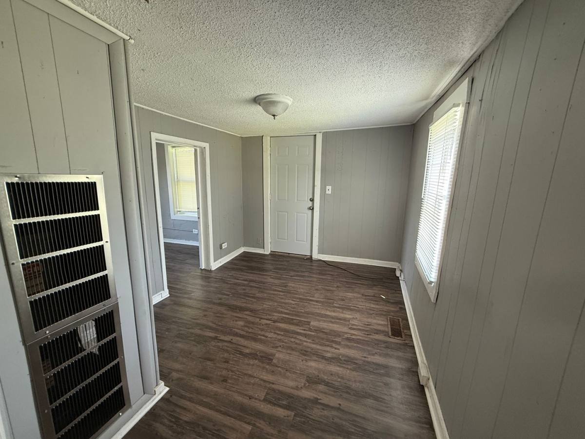Apartment for rent at 1503 W 16th St, Muncie, IN 47302