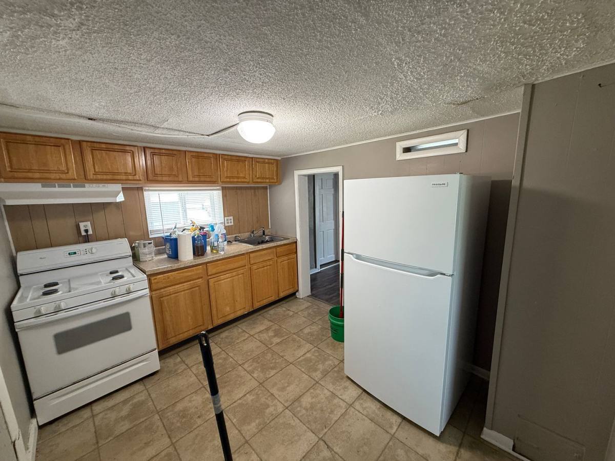 Apartment for rent at 1503 W 16th St, Muncie, IN 47302