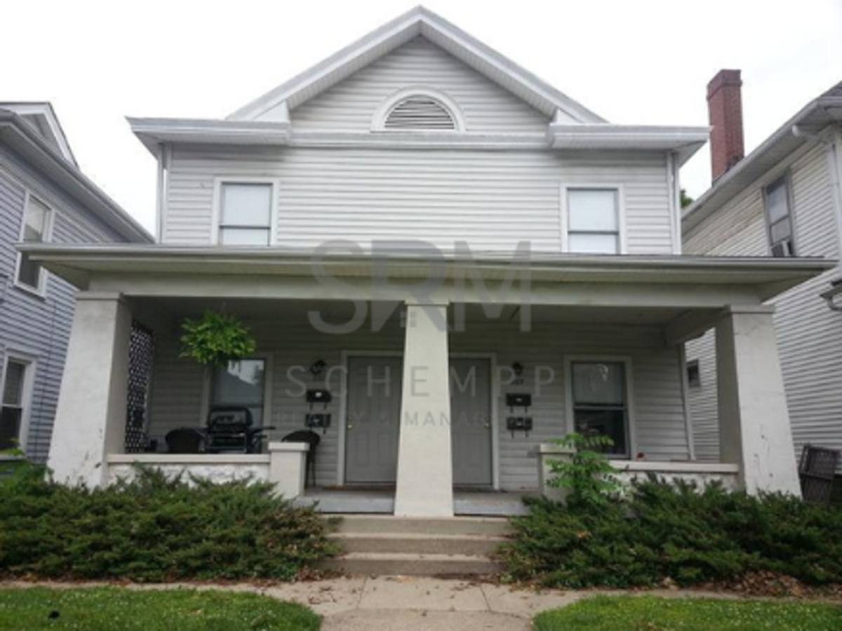 Apartment for rent at 807-809 E Maple St, Jeffersonville, IN 47130