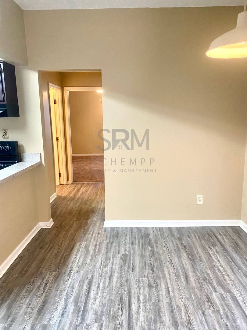 Apartment for rent at 807-809 E Maple St, Jeffersonville, IN 47130