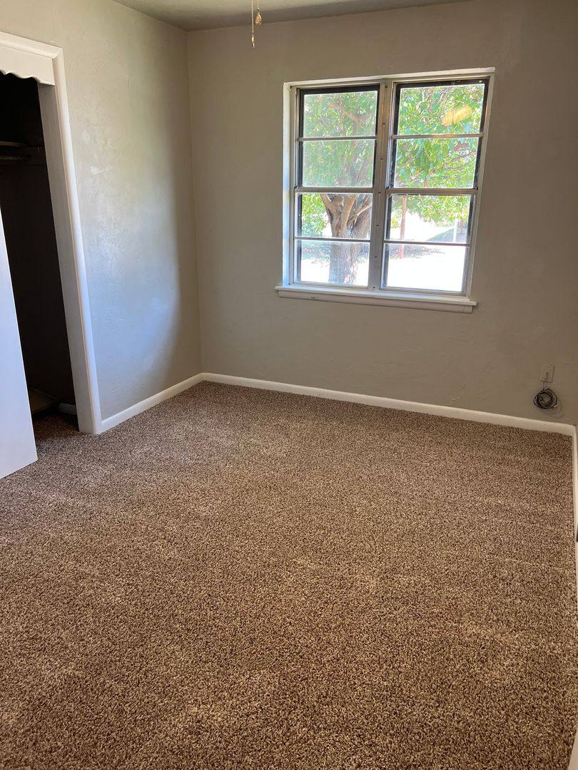 House for rent at 4340 Woodedge Dr, Oklahoma City, OK 73115