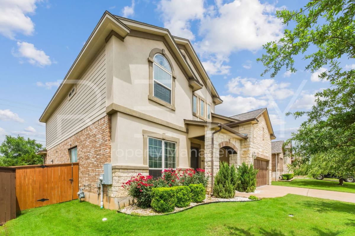 House for rent at 240 Cross Timbers Dr, Georgetown, TX 78628