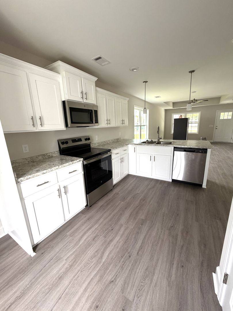 House for rent at 2 Roundtree St, Statesboro, GA 30458