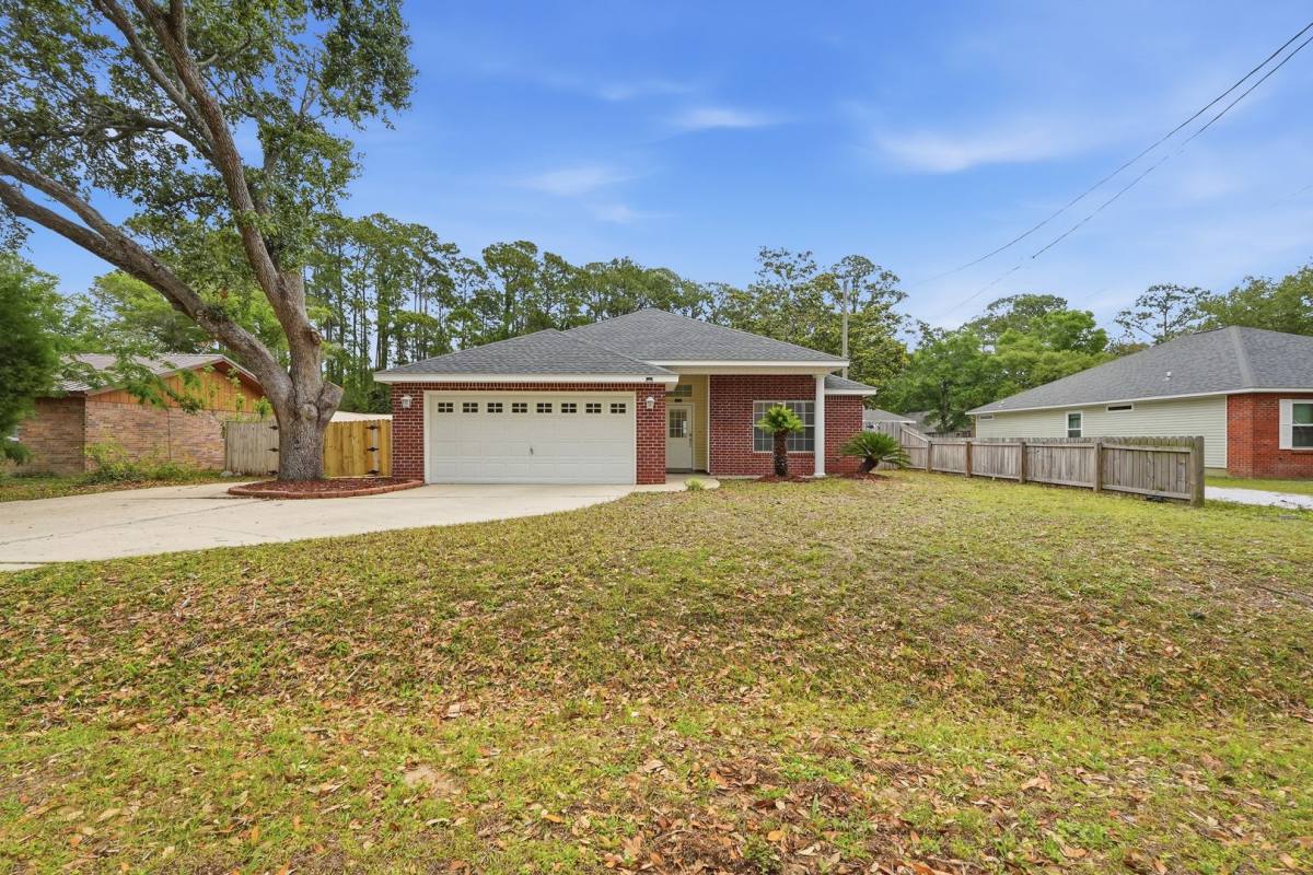 House for rent at 1755 Hopper St, Niceville, FL 32578