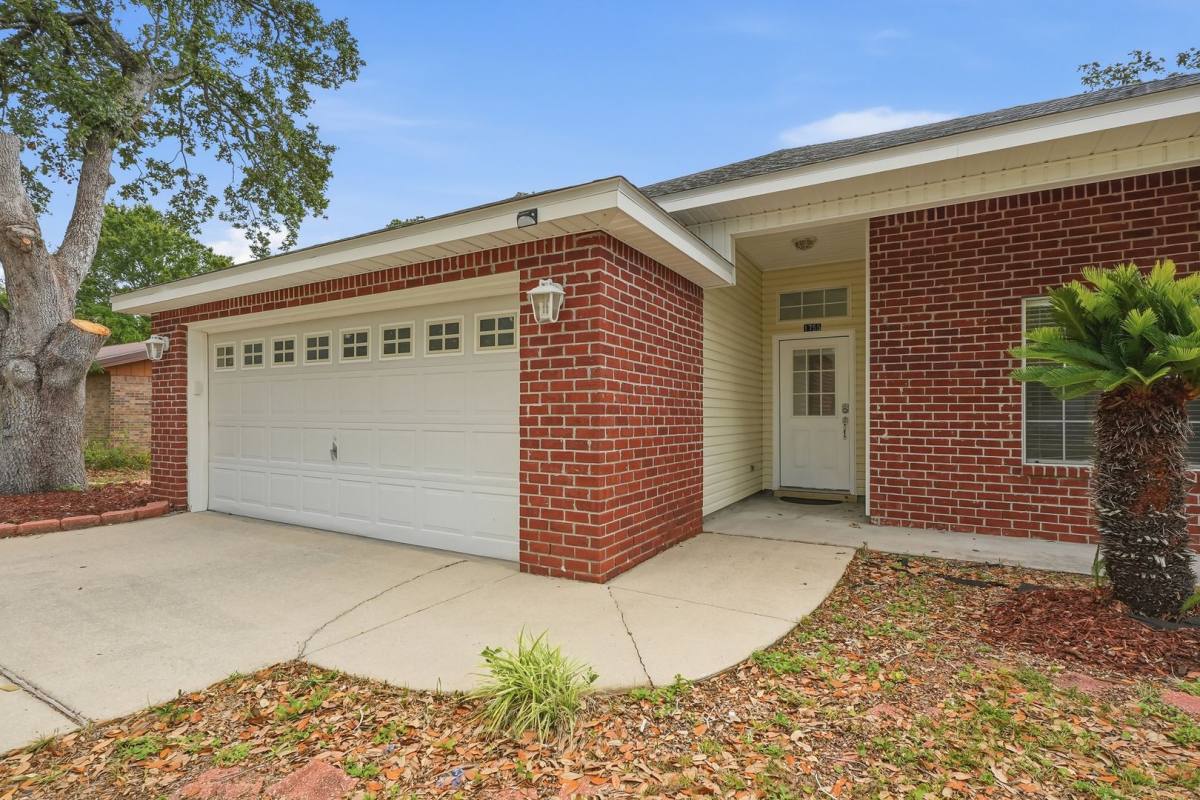 House for rent at 1755 Hopper St, Niceville, FL 32578