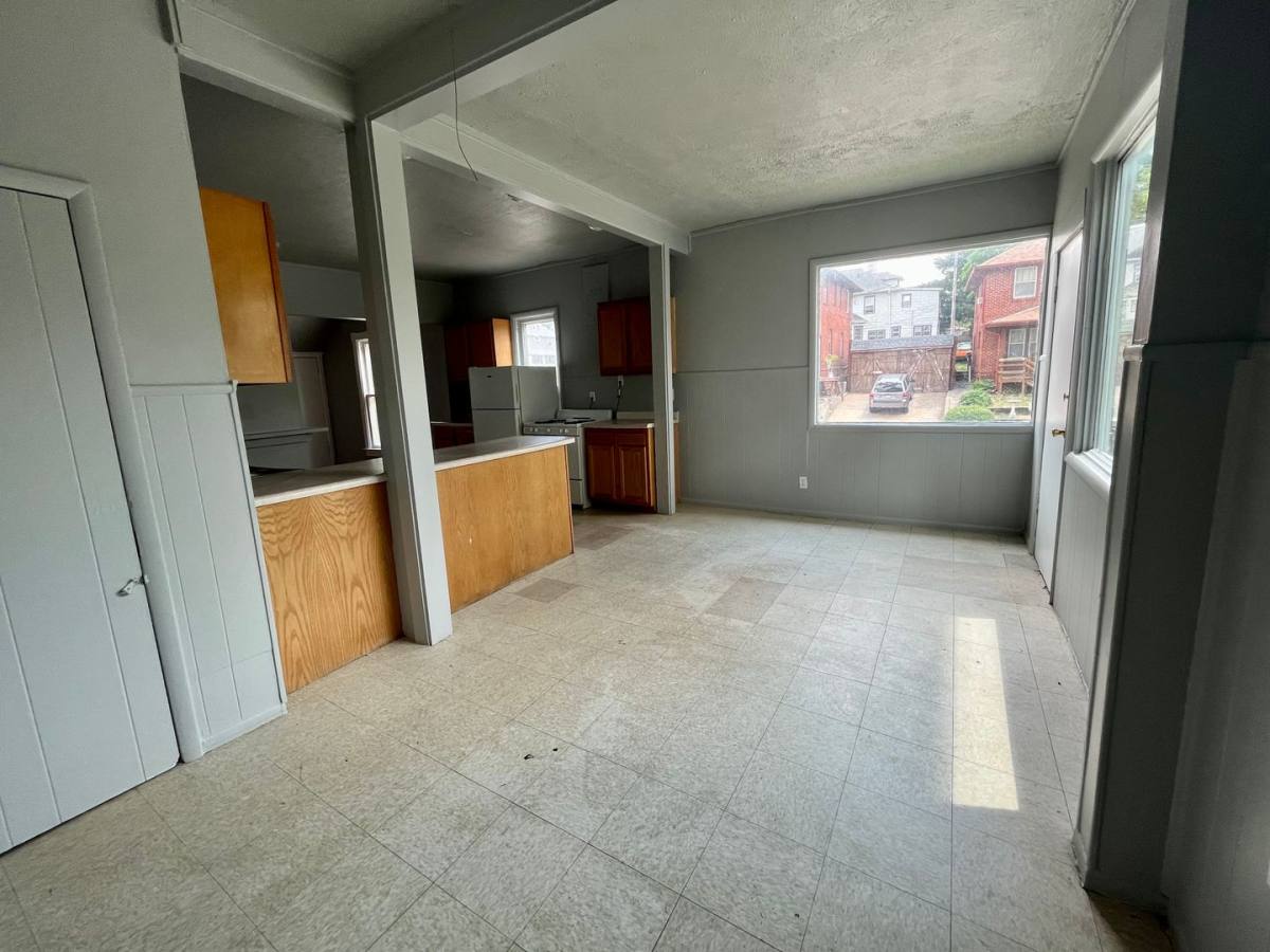 House for rent at 4201 Cuming, Omaha, NE 68131