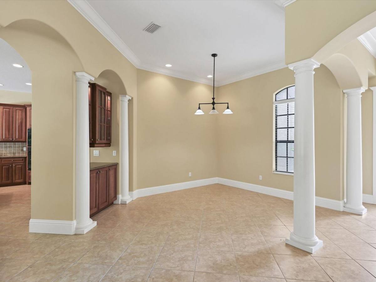 House for rent at 4688 Tuscana Dr, Sarasota, FL 34241