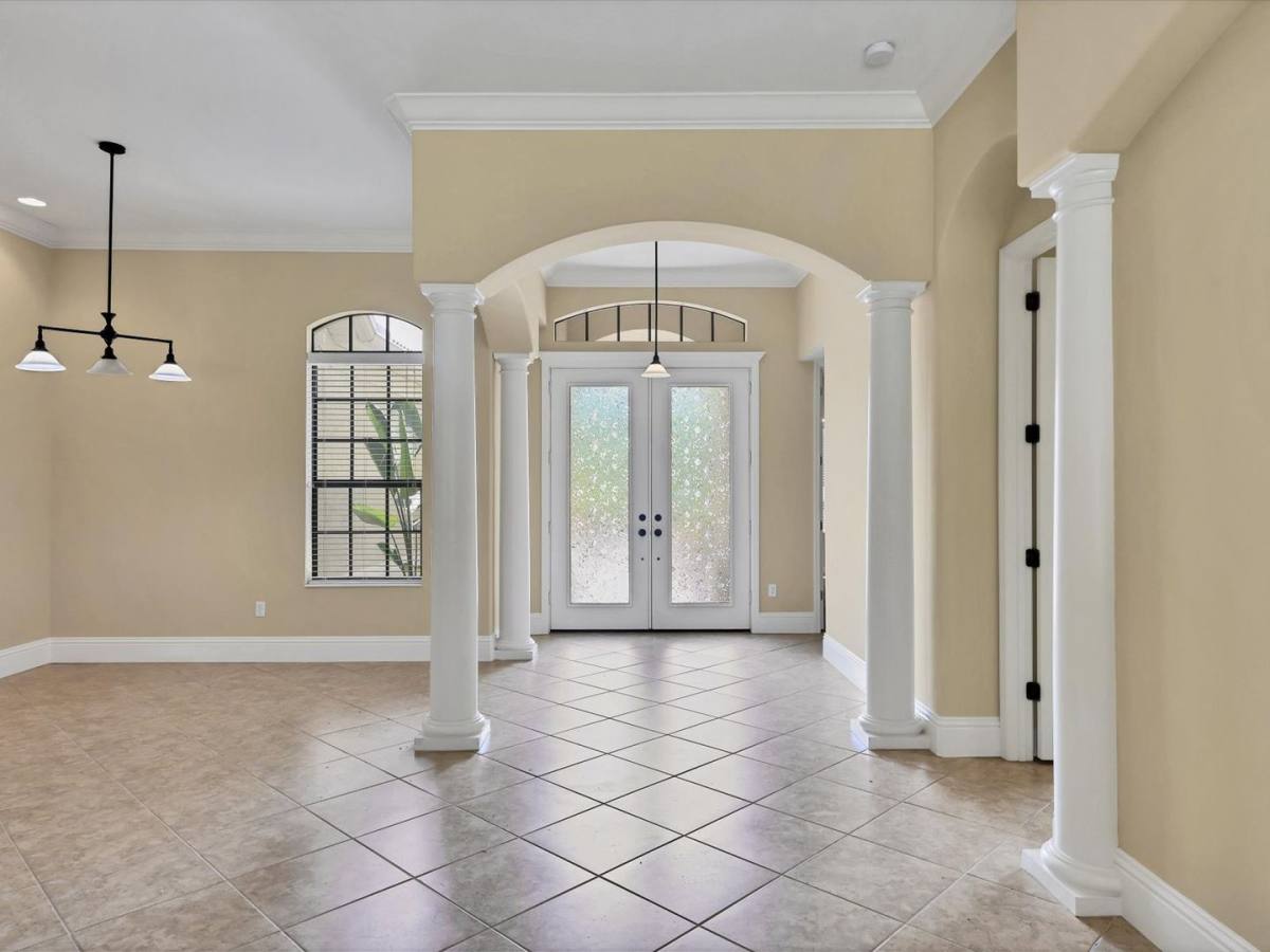 House for rent at 4688 Tuscana Dr, Sarasota, FL 34241