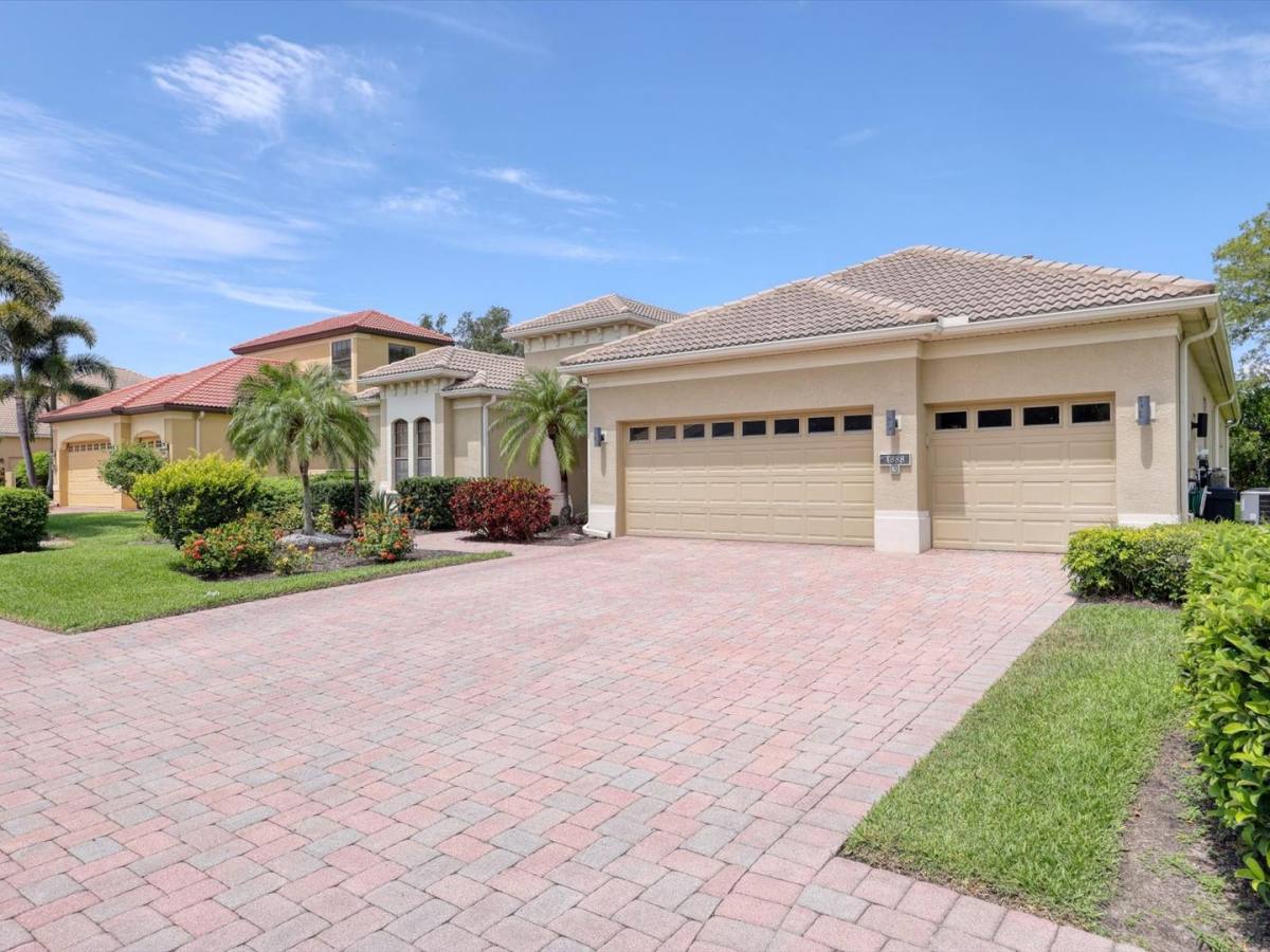 House for rent at 4688 Tuscana Dr, Sarasota, FL 34241