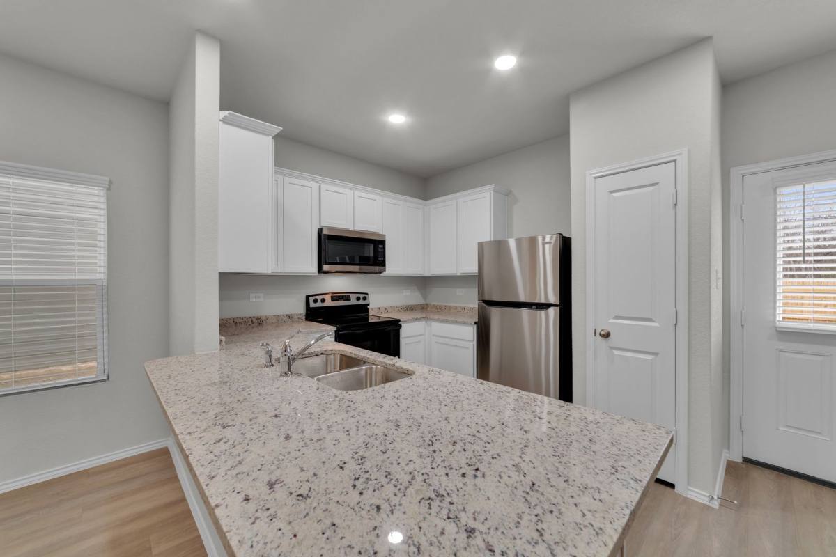 Apartment for rent at 7356 Misty Ridge Dr, Converse, TX 78109