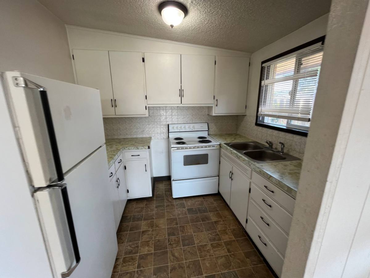 Apartment for rent at 1635 W Pheasant St, Moses Lake, WA 98837
