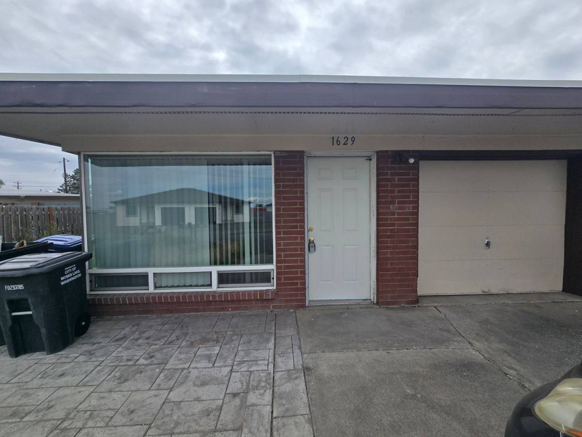 Apartment for rent at 1629 W Pheasant, Moses Lake, WA 98837