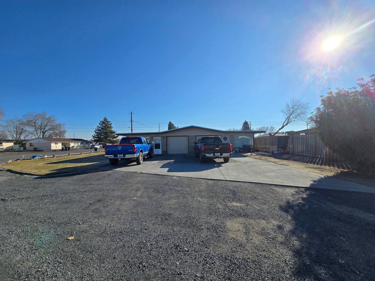 Apartment for rent at 1629 W Pheasant, Moses Lake, WA 98837