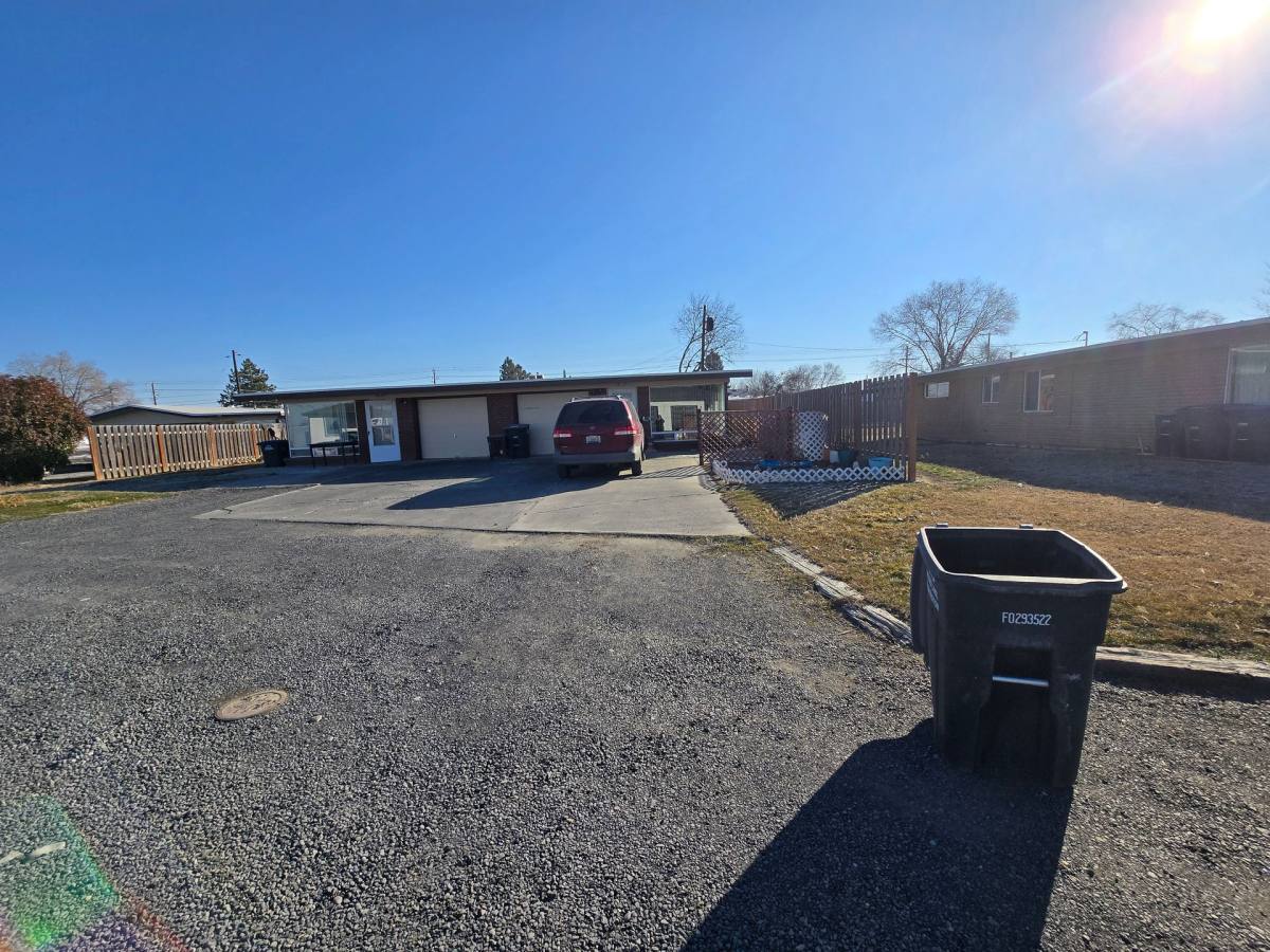 Apartment for rent at 1629 W Pheasant, Moses Lake, WA 98837