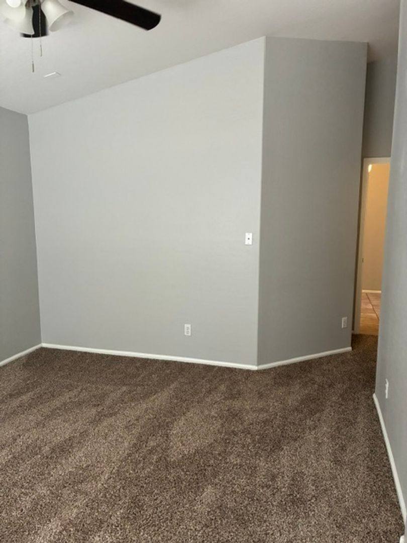 House for rent at 529 E Cantebria Dr, Gilbert, AZ 85296
