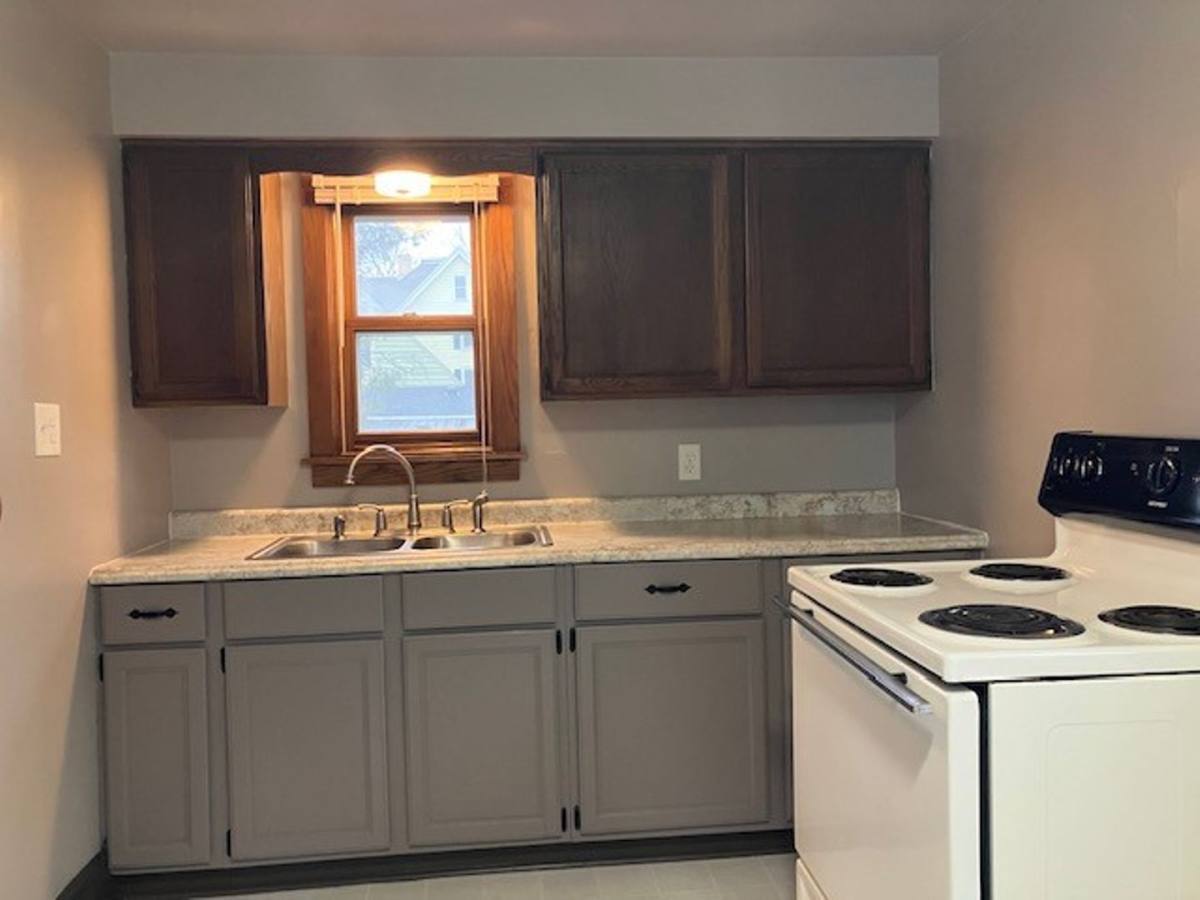 Apartment for rent at 504 Storle Ave, Burlington, WI 53105