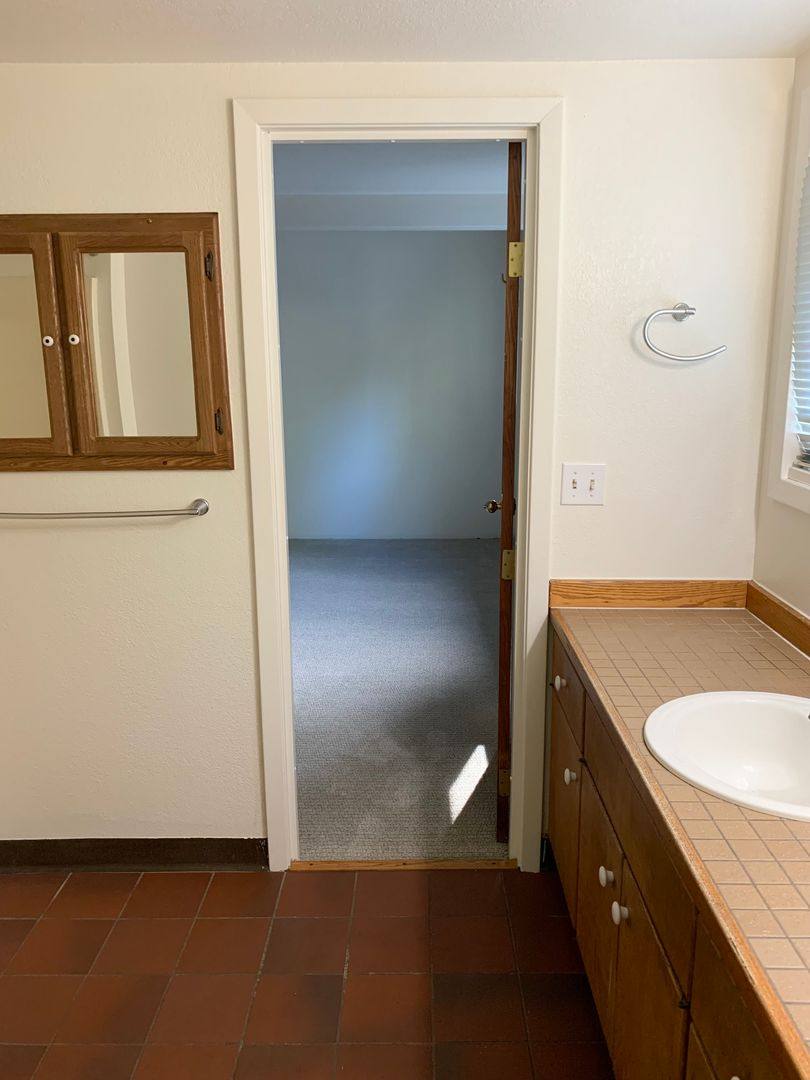 Apartment for rent at 2906 Willow St, Anchorage, AK 99517