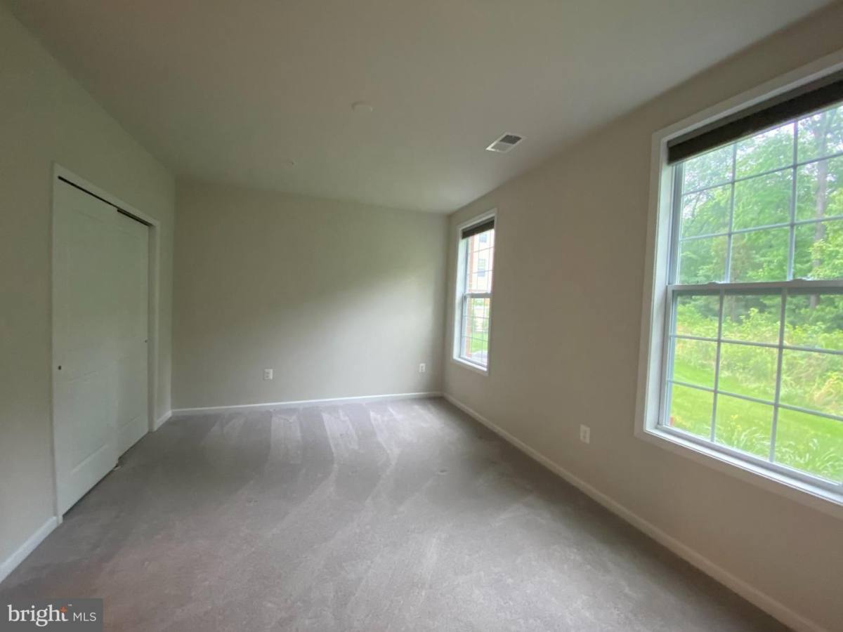 Condo for rent at 23215 Milltown Knoll Square, Ashburn, VA 20148
