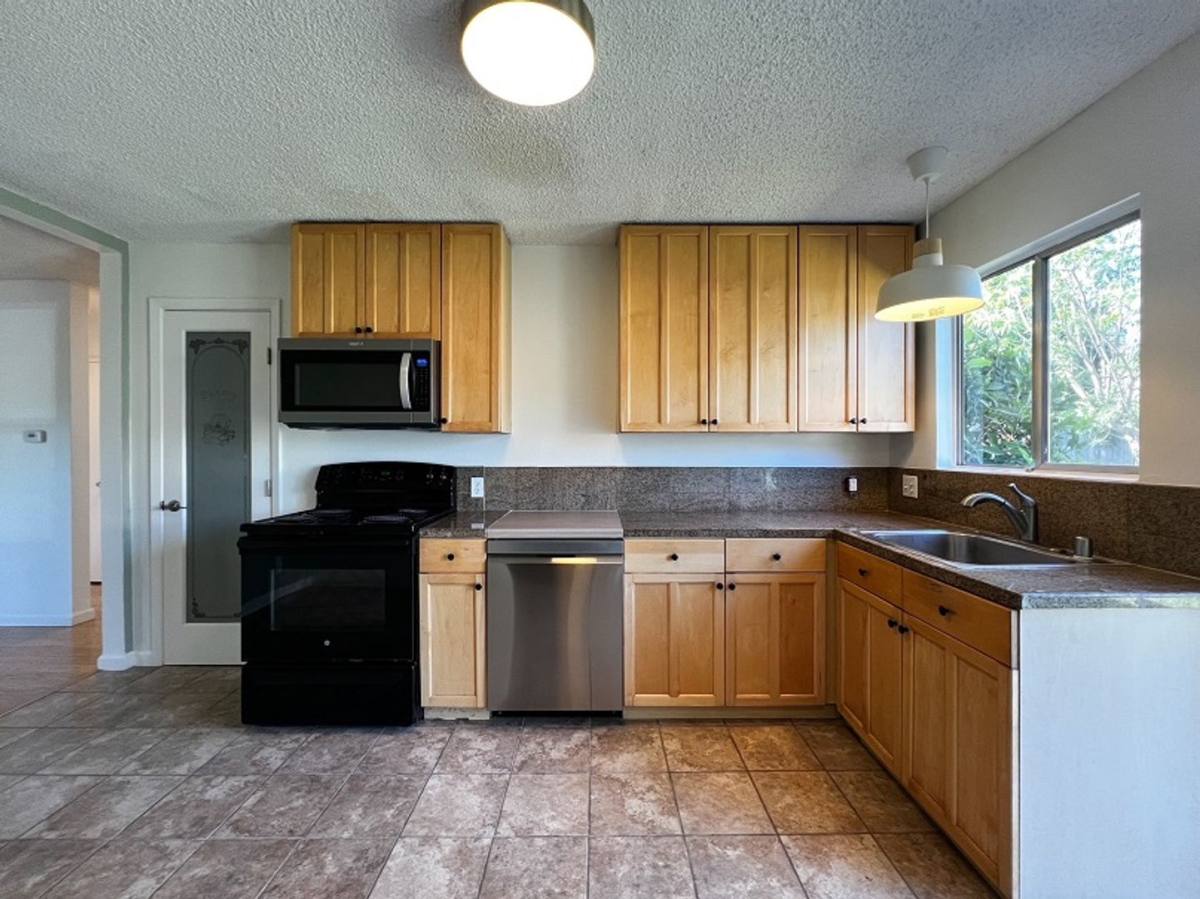 Apartment for rent at 1107 Vallejo St, Napa, CA 94559