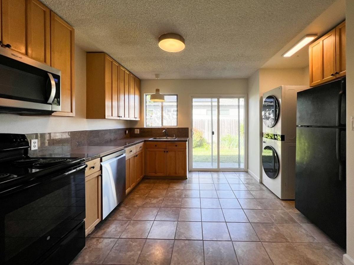 Apartment for rent at 1107 Vallejo St, Napa, CA 94559