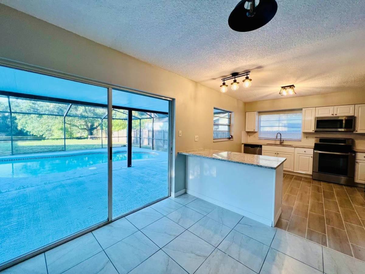 House for rent at 1610 Palm Leaf Dr, Brandon, FL 33510