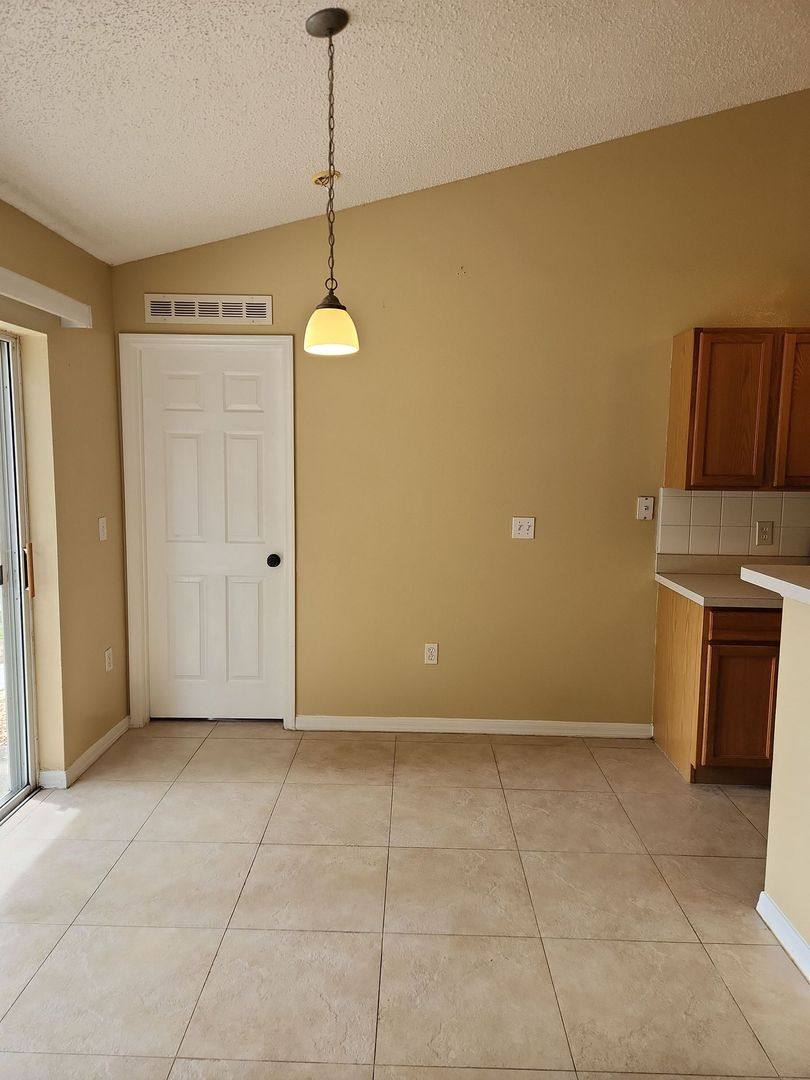 House for rent at 1411 S Mary St, Eustis, FL 32726