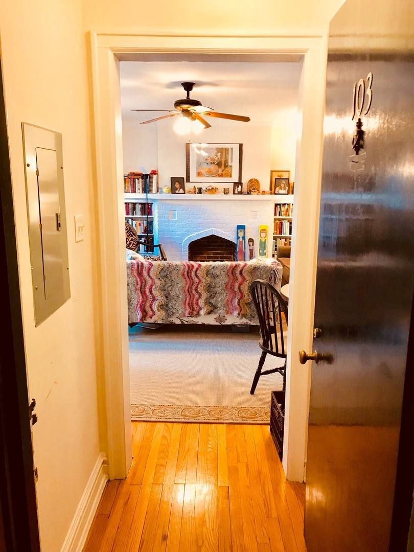 Apartment for rent at 460 Winnetka Ave, Winnetka, IL 60093