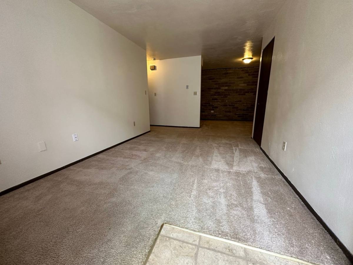 Apartment for rent at 607 Kellywood Manor, New Kensington, PA 15068