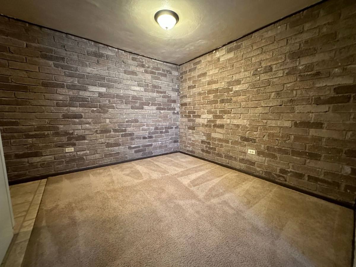 Apartment for rent at 607 Kellywood Manor, New Kensington, PA 15068