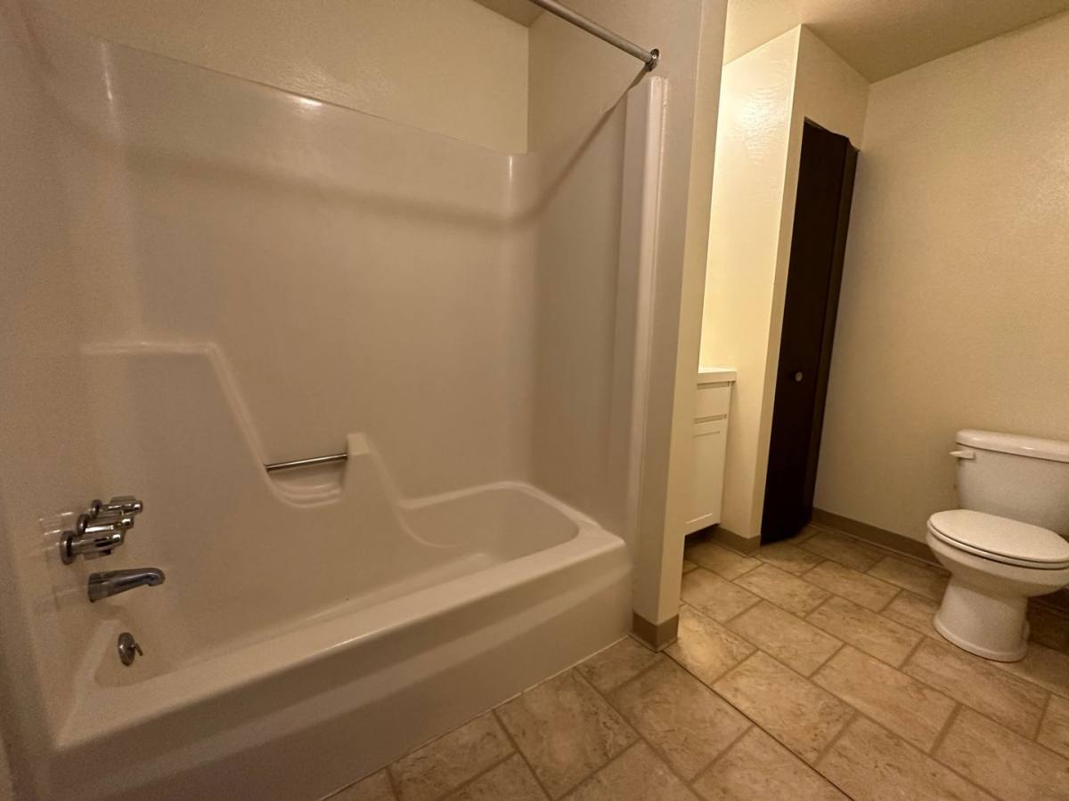 Apartment for rent at 607 Kellywood Manor, New Kensington, PA 15068