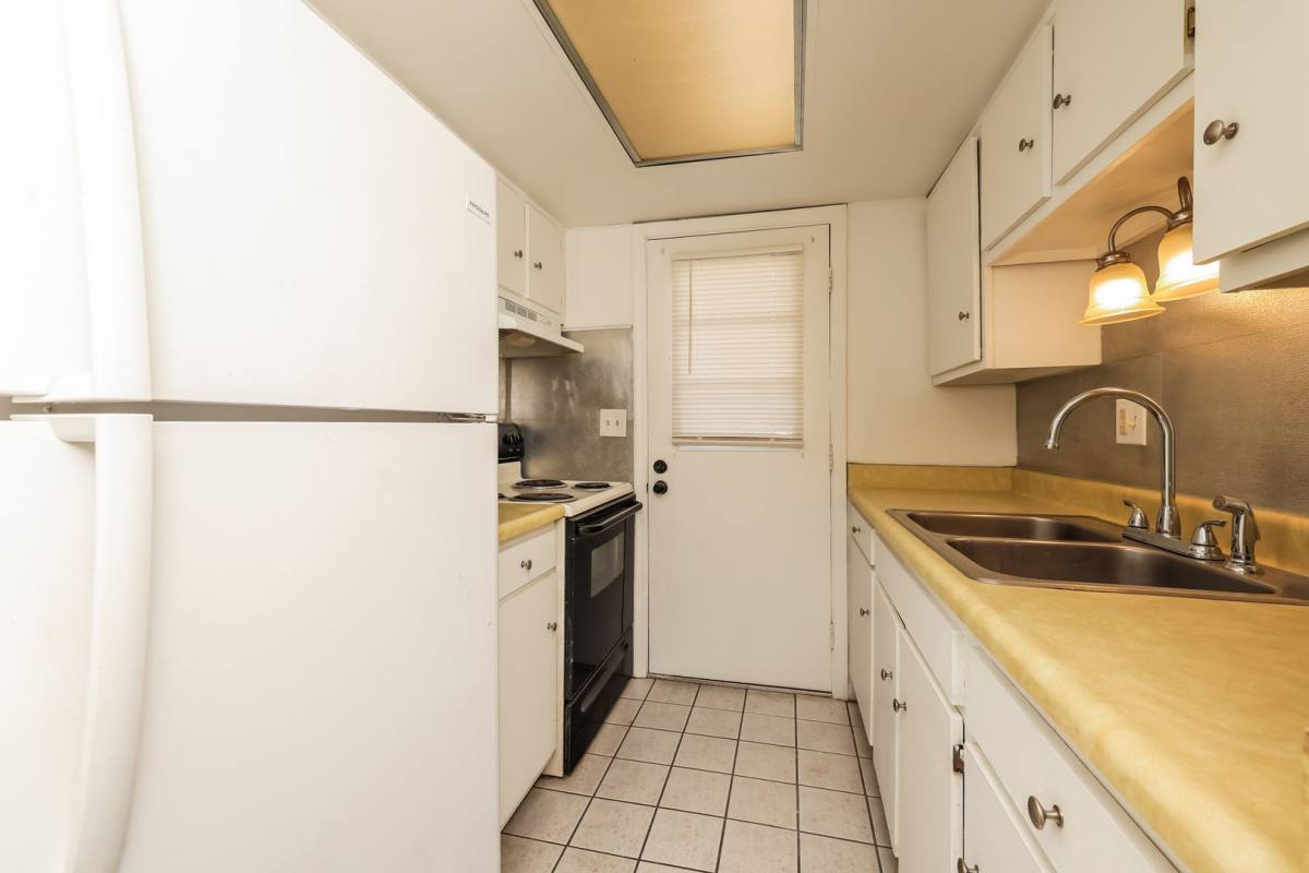 Apartment for rent at 2400-2406 Red Coach Dr, Springfield, OH 45503