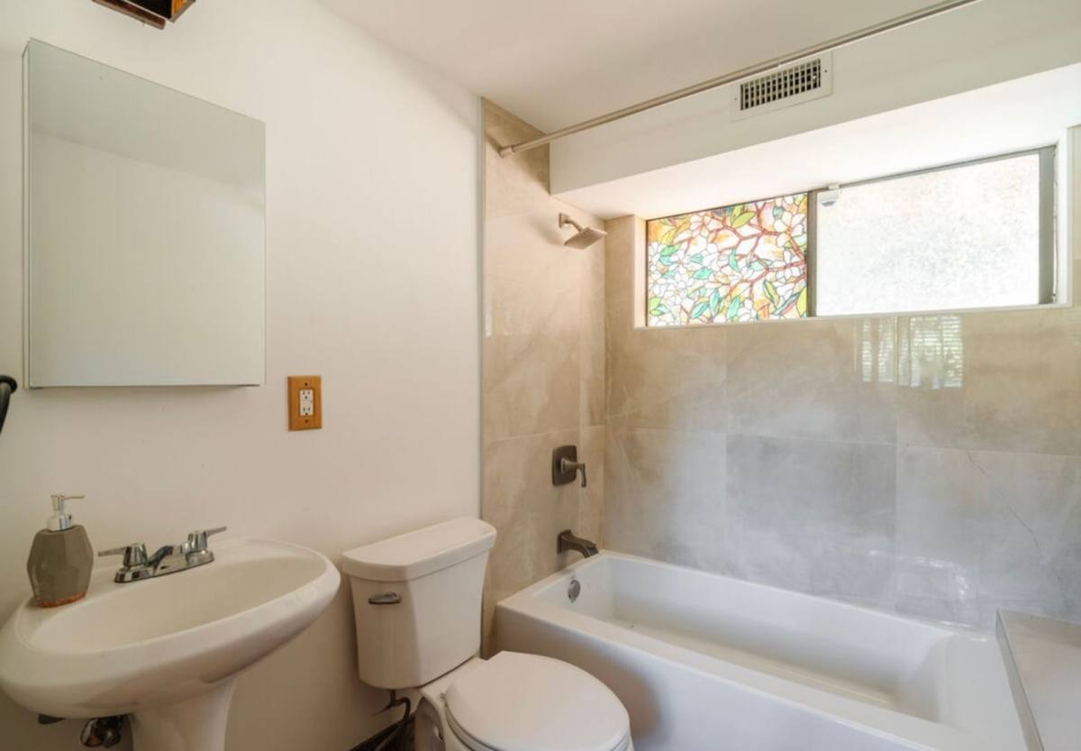 House for rent at 517 Canon View Trail, Topanga, CA 90290
