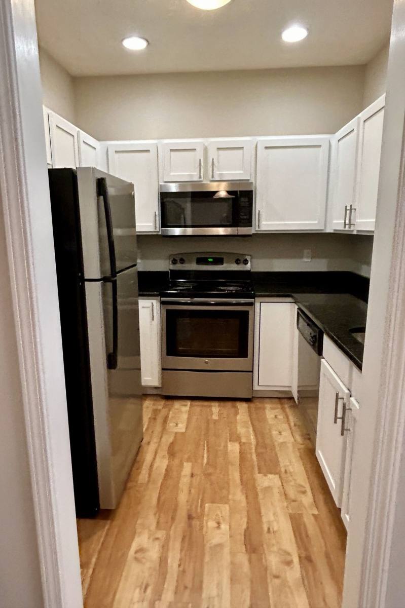 Apartment for rent at 614 Park Madison Dr, Greenwood, IN 46143