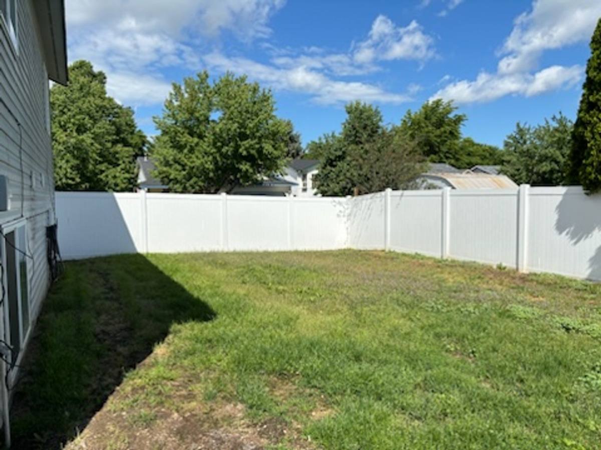 House for rent at 2581 W Grenoble Lane, Coeur D Alene, ID 83815