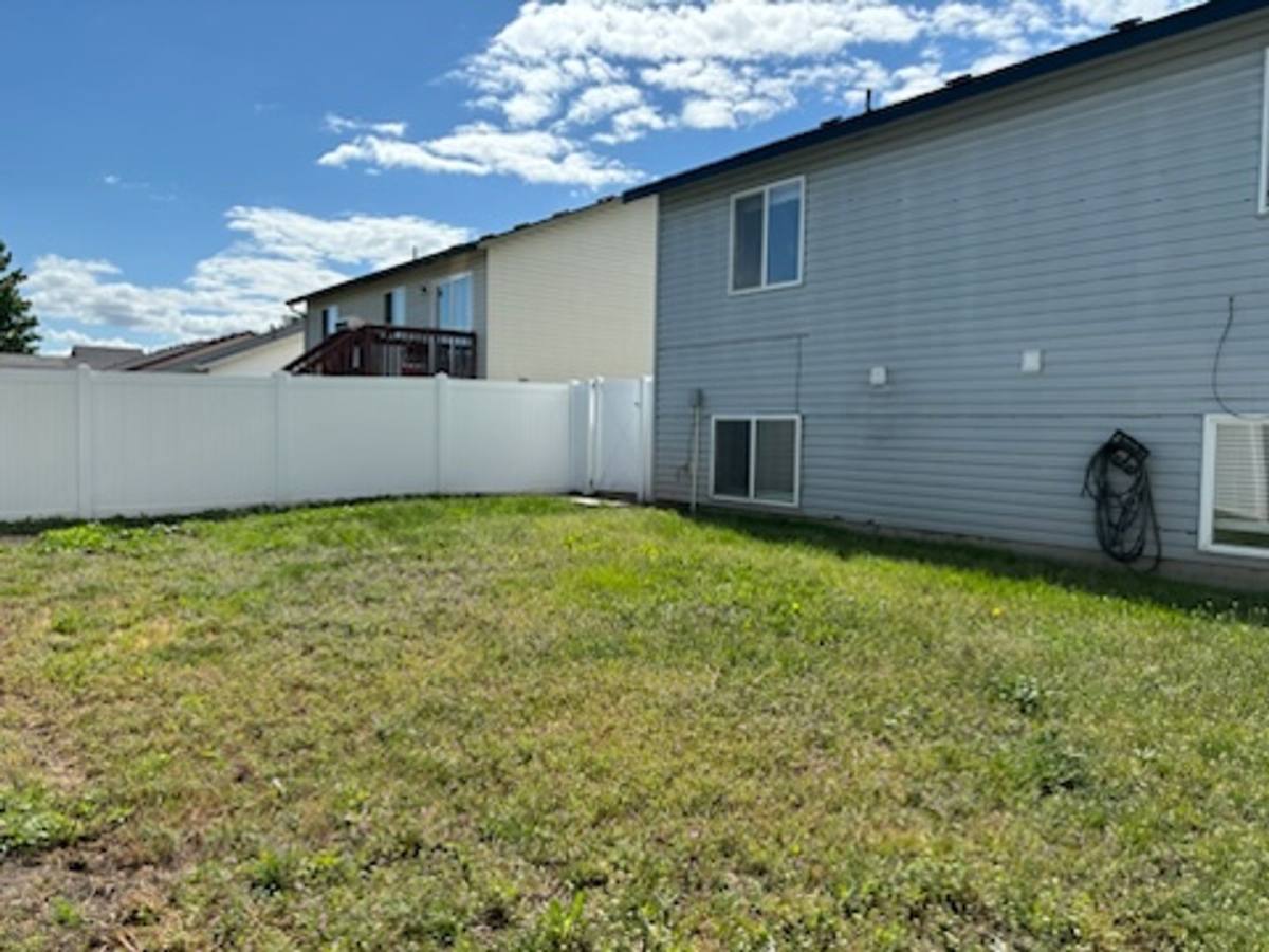 House for rent at 2581 W Grenoble Lane, Coeur D Alene, ID 83815