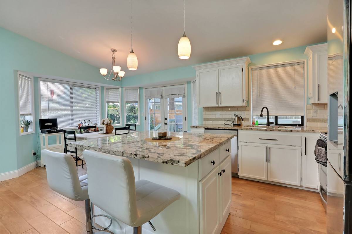 House for rent at 310 View Rd, Steilacoom, WA 98388