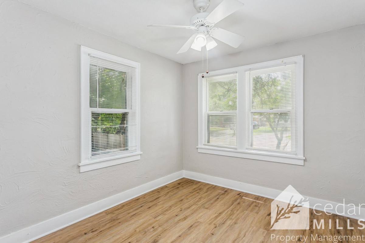 House for rent at 2902 E Lincoln, Wichita, KS 67211